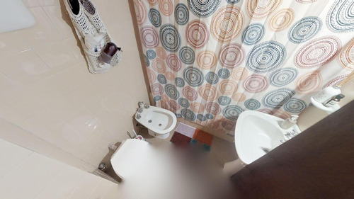 Oportunidad. 2 Amb Al Frte Con Balcón. Ubicación Ideal. Venta Con Renta.