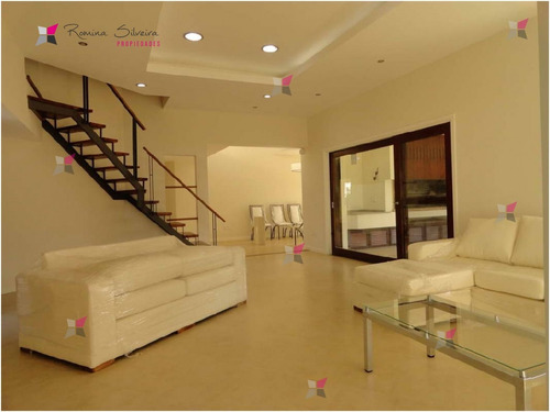 Casa En Mansa, 3 Dormitorios *- Ref: 7972