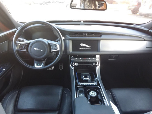 Jaguar Xf 2.0 R-sport Turbocharged Gasolina 4p Automático