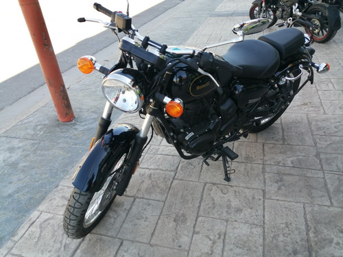 Imagen 2 de 12 de Benelli Imperiale 400