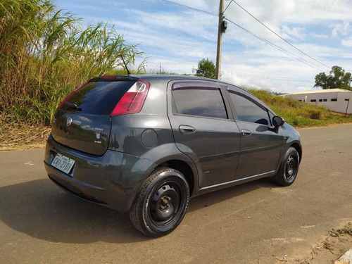 Imagem 9 de 10 de Fiat Punto 2010 1.8 Hlx Flex 5p