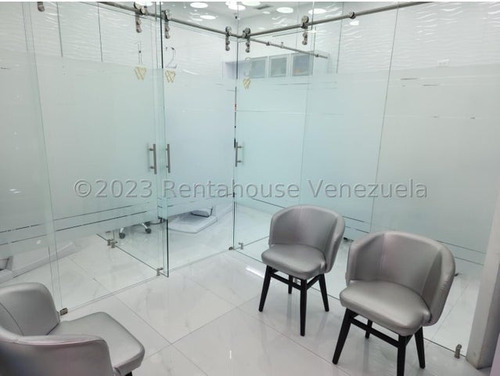 Jyn Fondo De Comercio En Venta En Chacao