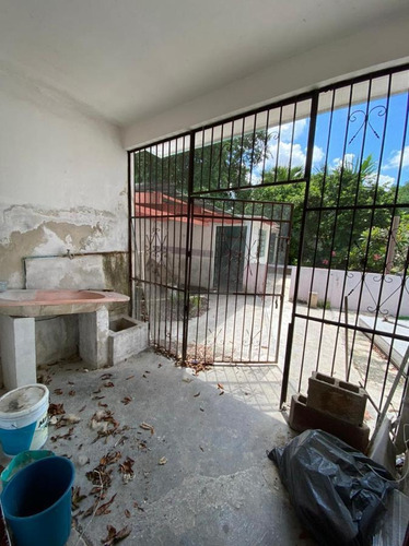 Imagen 18 de 20 de Casa Ubicada Cerca Del Hospital Horan