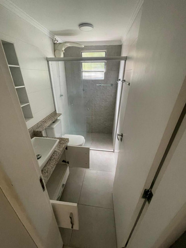 Apto Com 2 Dorm E 1 Banheiro!