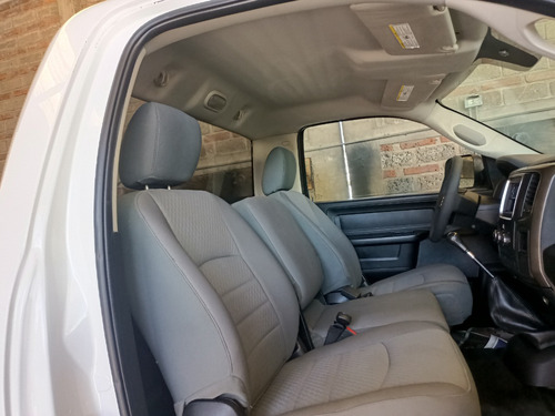 RAM 4000 5.7 Chasis Cabina Pl 4x2 Mt