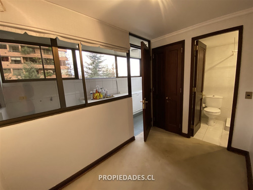Departamento En Arriendo De 4 Dorm. En Las Condes