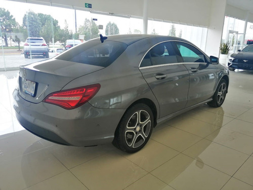 Imagen 5 de 10 de Mercedez Benz Cla 200 2017