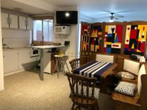 Apartamento En Punta Del Este En Pleno Centro - Consulte !!!!!!!- Ref: 2784