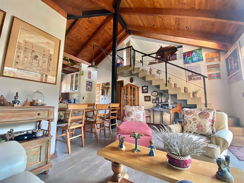 Dos Casas, Una Grande Familiar Y Otra Ideal Para Los Abuelos