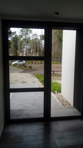 Casa Con Posible Financiación En Barrio Privado