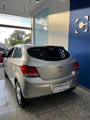 Chevrolet Onix 1.0 Lt