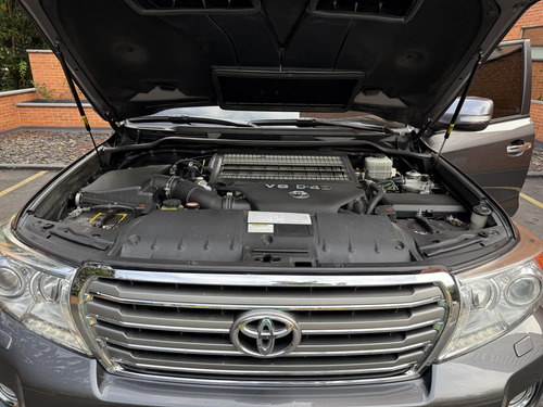 Toyota Land Cruiser 4.5 Vxr Lc200