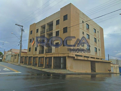 Venda De Apartamentos / Padrão Na Cidade De São Carlos 24460