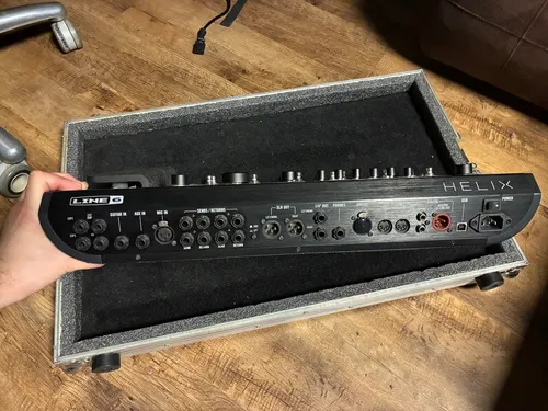 Pedal De Efeito Line 6 Helix Floor Preto - Excelente Estado