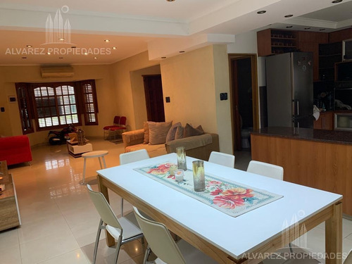 Imagen 7 de 30 de ??casa 5 Ambientes Venta Moreno