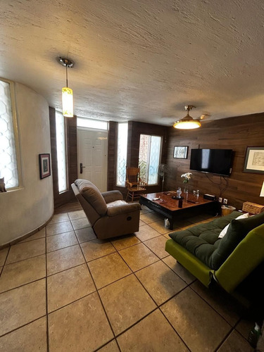 Casa En Venta, La Calma, 5 Recamaras
