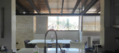 Apartamento Remodelado 184 M² 4h, 4b, 2p, Residencia El Portachuelo Con Piscina Pozo De Agua En Calle Cerrada En Venta En Clnas. De La Tahona Avenida Principal Caracas