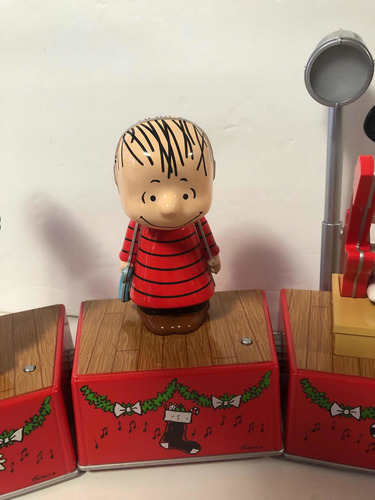 Snoopy Hallmark Set De Ornamentos Navideños (Usado)