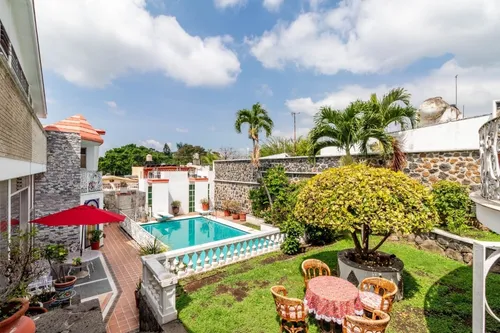 Excelente Casa En Venta En El Corazón De Cuernavaca
