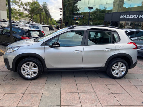 Imagen 8 de 14 de Peugeot 2008 Allure 1.6 Madero Motors 2022