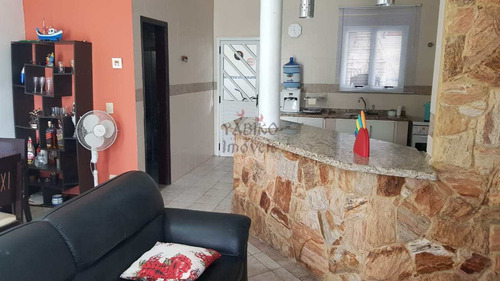 Imagem 1 de 20 de Casa Em Világio Com 02 Suítes, 02 Vagas, Piscina. - V704