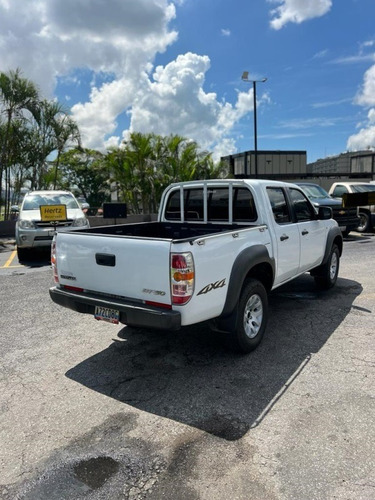 Imagen 7 de 17 de Mazda Bt-50