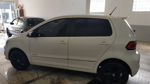 Imagem 4 de 13 de Volkswagen Fox 2016 1.6 16v Msi Highline Total Flex 5p