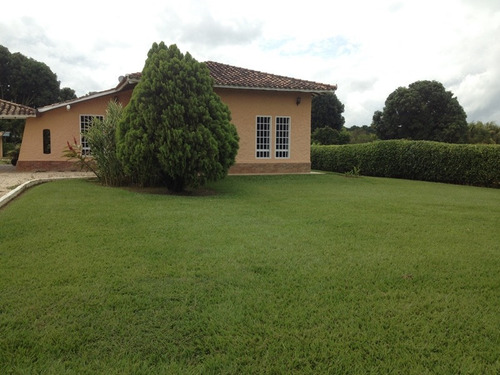 Imagen 26 de 30 de Negociable. Hermosa Casa En El Safari Country Club, Carabobo. 04125038440