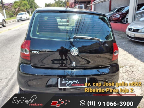 Imagem 4 de 6 de Volkswagen Fox City 1.0 Mi Total Flex 8v 5p Flex 2006
