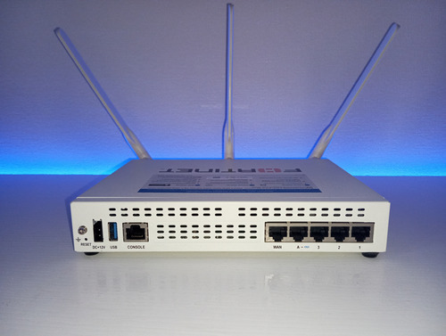 Firewall Fortinet Fortigate Fortiwifi 40f (fg-40f-3g4g) (Usado)