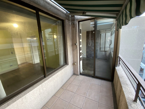 Imperdible Oportunidad, 50 M2, Metro Leones, Box + Bodega