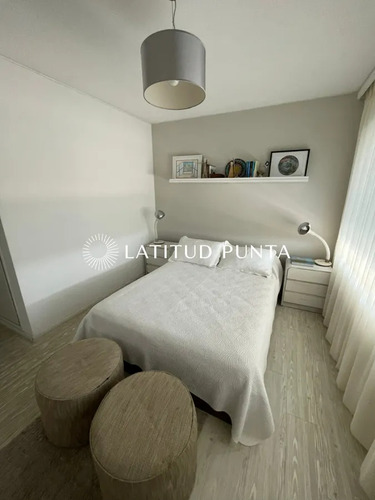 Piso Alto En Roosevelt, 3 Dormitorios