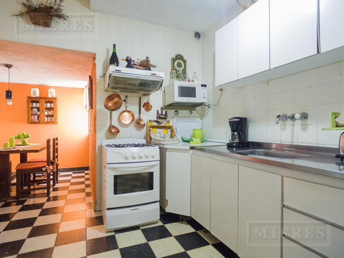 Imagen 7 de 12 de Ph En Venta En El Centro De San Isidro.