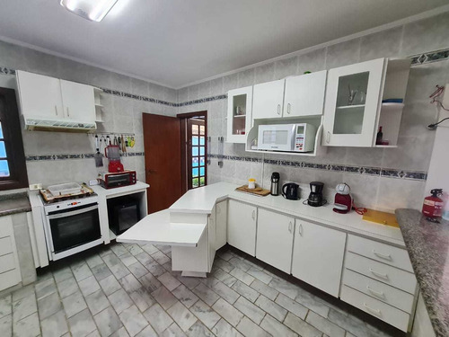 Imagem 12 de 14 de Linda Casa Condomínio Fechado Lazer Completo Pomar E Trilhas