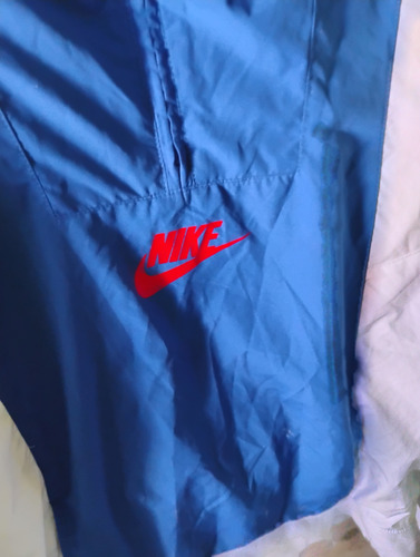 Chamarra Rompevientos De Dama Marca Nike (Usado)