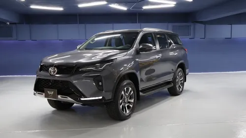 Toyota Fortuner Sw4 2025