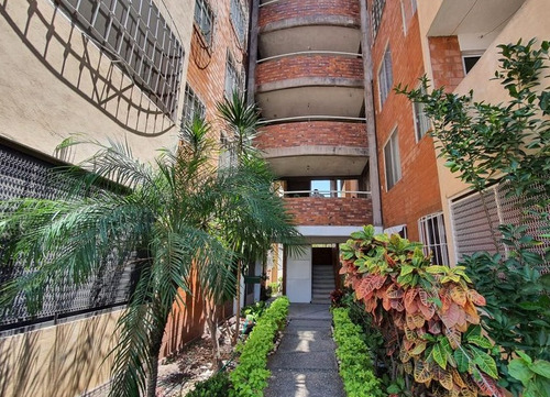 Departamento En Venta En La Colonia Emiliano Zapata, Cuernavaca, Morelos.