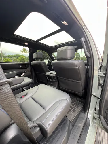 Toyota Sequoia 3.5 V6 Platinum