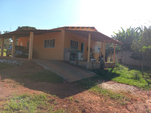 Vendo Chácara Na Df-140 Km 7 5-gleba Da Fazenda Sta Bárbara.