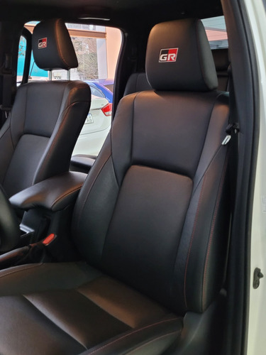 Imagen 15 de 17 de Toyota Hilux Gr-sii Tdi 4x4 At