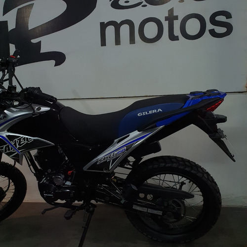 Imagen 3 de 16 de Gilera Sahel 150 Enduro 0km 2023 Rojo Ap Motos Corven Triax