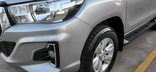 Imagem 10 de 14 de Toyota Hilux Cabine Dupla 2.8 Tdi Cd Sr 4x4 (aut)