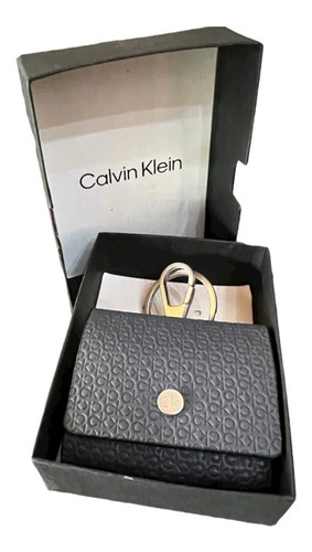 Case Estojo Calvin Klein Original Em Couro Para AirPods Pro | Parcelamento  sem juros