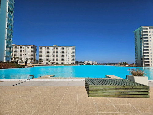 Amoblado, Condominio Laguna Bahia, Año Corrido.