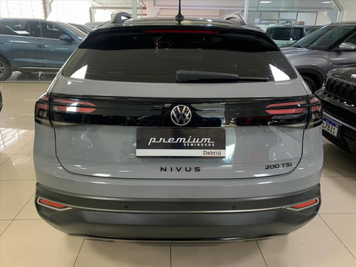 Volkswagen Nivus 1.0 200 TSI TOTAL FLEX HIGHLINE AUTOMÁTICO