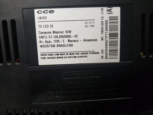 Imagem 3 de 4 de Tv Cce 32 Ln32g Display Quebrado