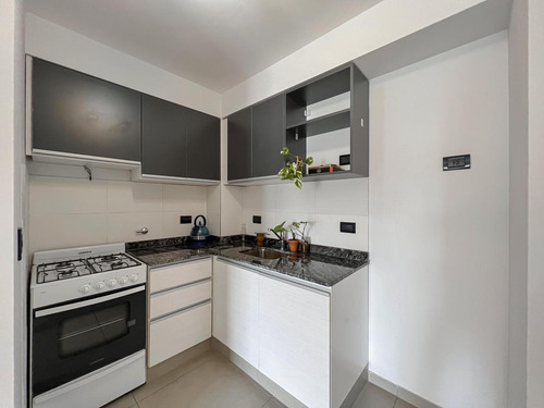 Imagen 6 de 20 de Departamento De 1 Dormitorio Con Gran Balcón En Lourdes