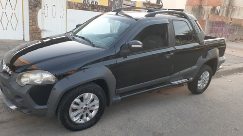 Fiat Strada 2013 1.8 16v Adventure Cab. Dupla Flex 2p