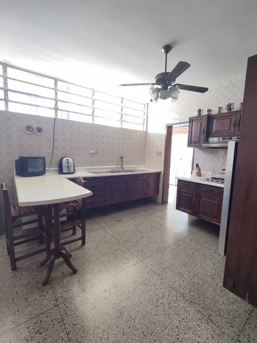 Casa En Urb Colinas De Guataparo Gm