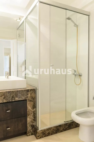 Alquiler Apartamento Tres Dormitorios Punta Del Este Playa Brava Edificio Torre Cristal